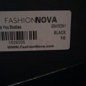 Fashion nova I DARE YOU BOOOTIES